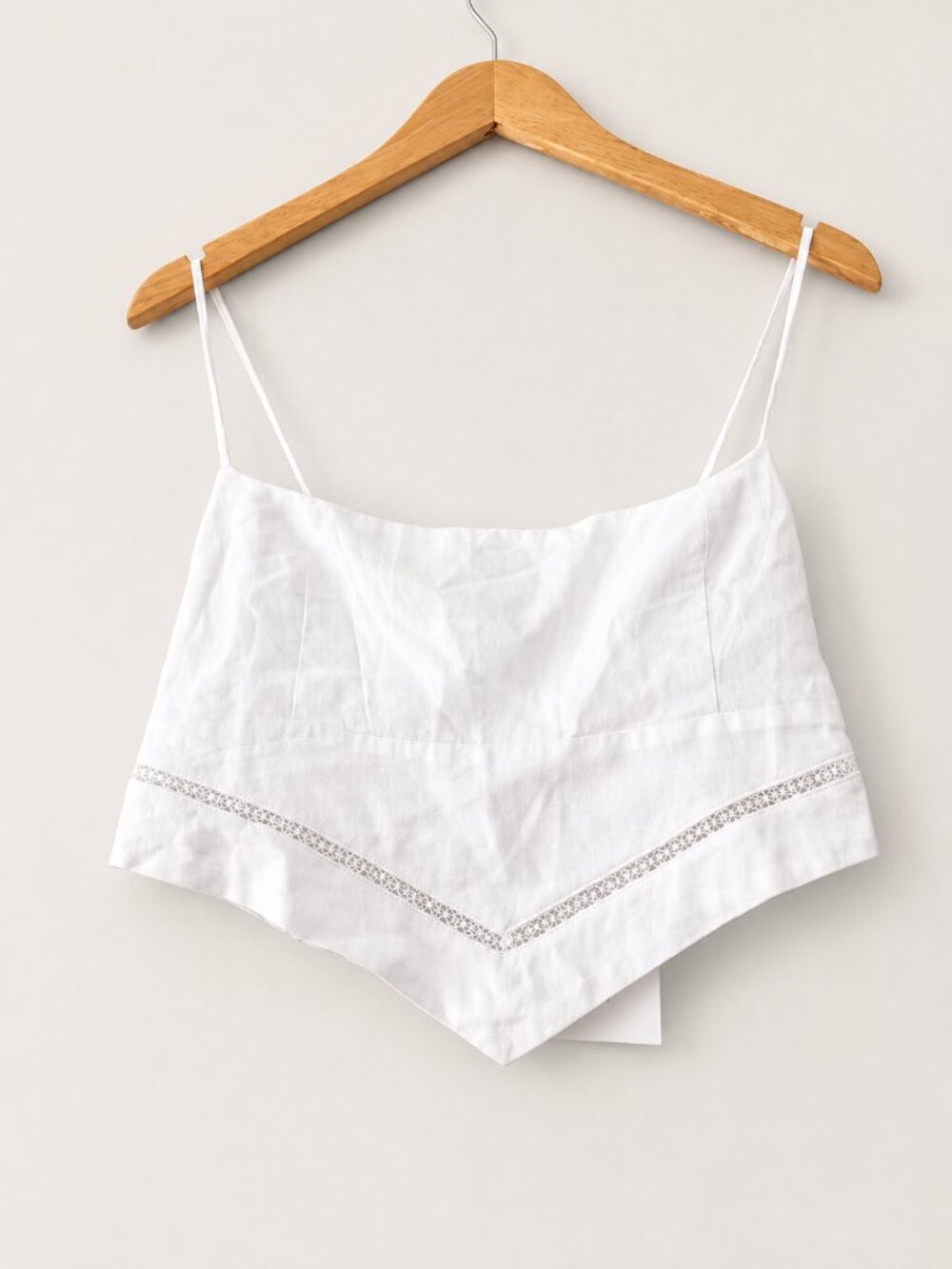 NWT Reverie White Linen Blend Embroidered Handkerchief Hem Cami Top Sz L